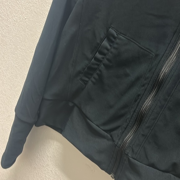 Nike fit dry women’s M.Soft long cuff.Small inside key pocket. Great condition - Picture 4 of 7